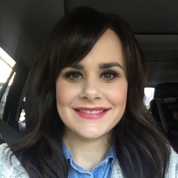 Meet your Posher, Stefanie - Picture 1 of 1